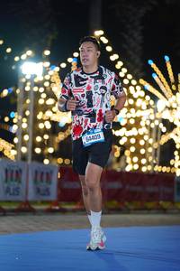 BIB: 64409, 00000
                            <button type="button" onclick="openModal(19753211)" class="btn btn-primary btn-sm float-right btn-popup" data-toggle="modal" data-target=".modal-high-quality">
                        <i class="fas fa-shopping-cart"></i> Add to Cart
                    </button>
                                            <button type="button" onclick="isThisMe(19753211, true)" class="btn btn-success btn-sm float-right btn-popup btn-isme hidden" data-toggle="tooltip" data-placement="bottom" title="นี่คือรูปของคุณใช่ไหม คลิกที่นี่เพื่อเอาเข้าอัลบั้ม">
                        <i class="fas fa-plus"></i> Add to album
                    </button>
                    <button type="button" onclick="isThisMe(19753211, false)" class="btn btn-warning btn-sm float-right btn-popup btn-isnotme hidden">
                        <i class="fas fa-ban"></i> Remove from album
                    </button>